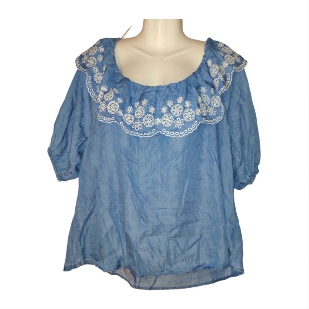 Off the Shoulder Boho Embordered Fashion Top NWT